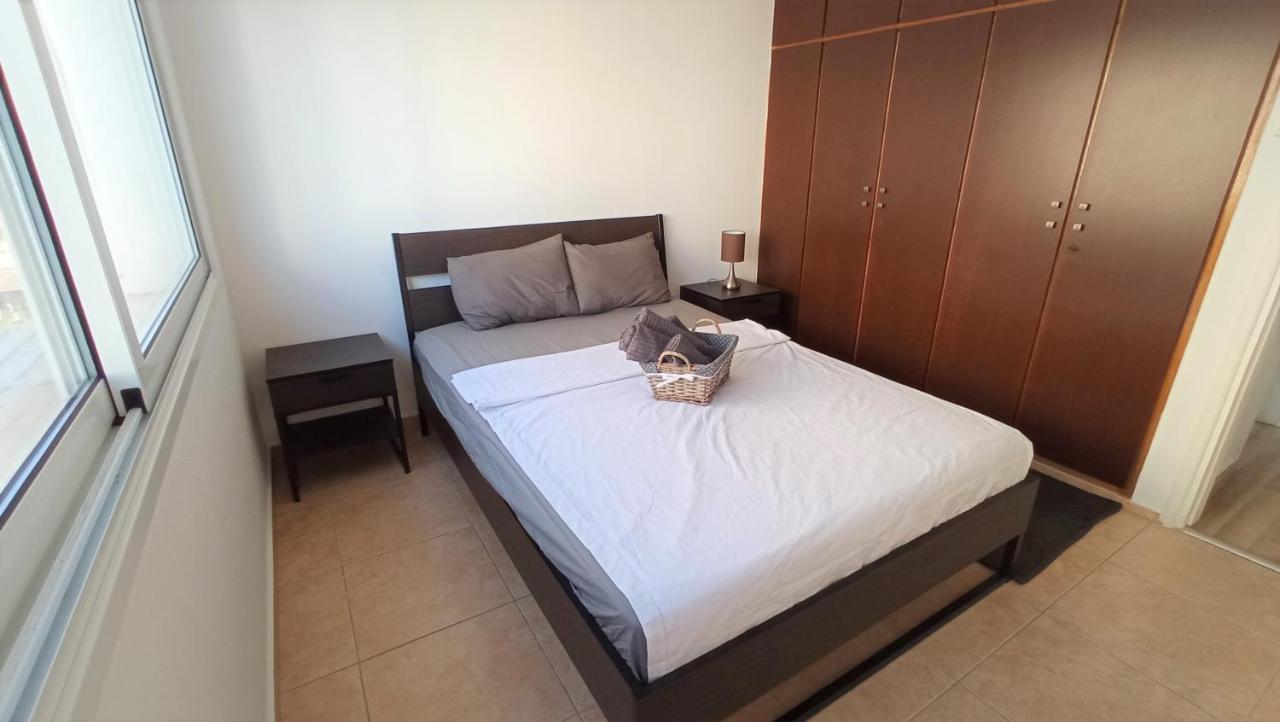 5 Min To The Beach Holiday Shared Apartment Incl Netflix - Private Room In 3 Bdr Apt ลาร์นาคา ภายนอก รูปภาพ